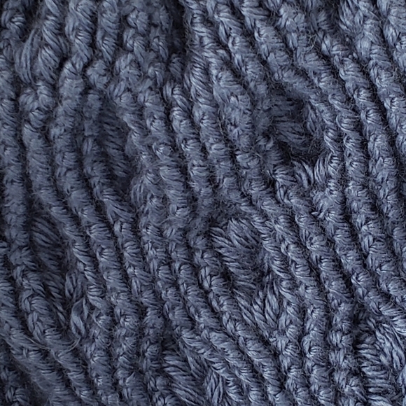 Chunky Hand-Knitted Winter Cap Beanie Blue NWOT - Picture 4 of 4